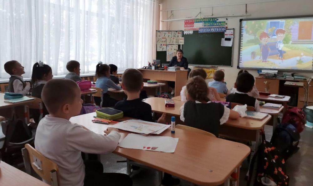 Библиотека № 8 совхоза «Первоуральский» провела Арт-терапию среди учащихся